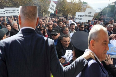 Qeveria ra më 16 shkurt, Gramoz Ruçi lajmëron rrëzimin e Parlamentit: Nesër nuk do ketë seancë