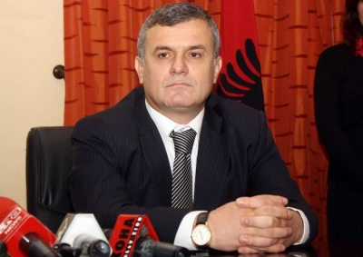 Ndihmë për situatën/ Leskaj përgjysmon pagën e tij deri në fund të vitit 2020