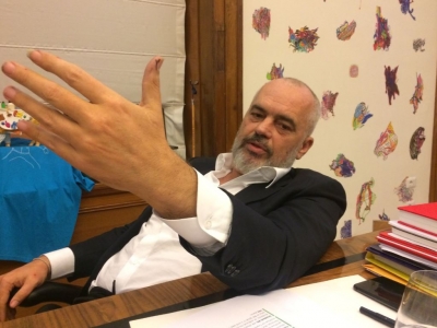 Basha nxjerr videon për Ramën: Premtoi ulje taksash, rriti papunësinë, varfërinë dhe korrupsionin