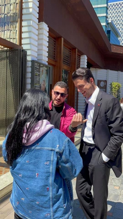 Basha takim me qytetarët në Tiranë, mesazhi që përcjell