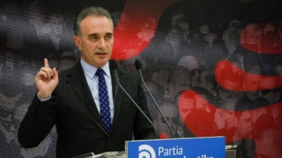 Luan Baçi denoncon skandalin në Fier: Kryetari i bashkisë do emërojë kryetarët e fshatrave që sipas ligjit duhet të zgjidhen nga banorët