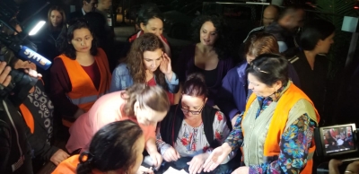 Gjesti fyes i ambasadorit, banorët e “Astirit” nuk ndalen, firmosin peticion për shkarkimin e Borchard