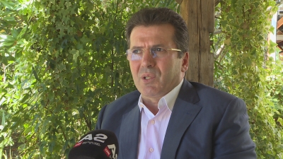 Hapja e kutive, Mediu: Opozita, e unifikuar. Duhet transparencë