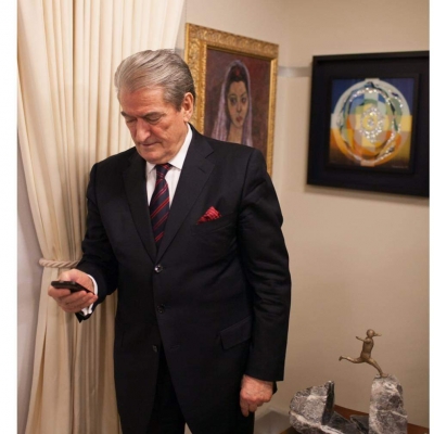 Berisha:Udhëtimi enigmatik privat me avion qeveritar.Edvini dyshohet se transportoi Kesh!