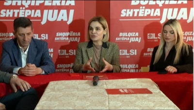 “Pika kryesore, lufta kundër shpopullimit”- Kryemadhi në Bulqizë: Mundësia për të parë një vend që rritet, shumë e vogël! Përfshirja e të rinjve në politikë…