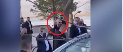 Gjesti i turpshëm i Ramës/ U tregon gishtin e mesit të rinjve në Shkodër