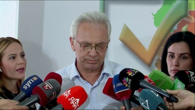 ‘O m...., do të vras ty edhe familjen’, zbulohet mesazhi që kërcënoi Klement Zgurin