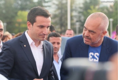 Bomba me sahat: Flluska e tregut të pronave në Tiranë fryhet nga pastrimi i parave