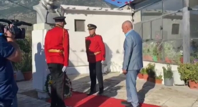 Presidenti Meta: Në Tepelenën fisnike të burrave të rëndë sa mali dhe të trimërisë (VIDEO)