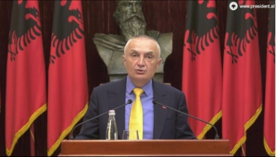 Databaza e të dhënave personale, Meta: E kam në celular emrin, Presidentin e kanë në patronazh nja 500 fuksa