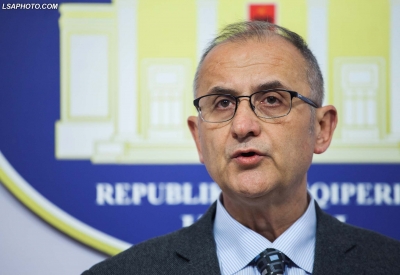 Vasili: "Edi Rama bëhet gazi i botës dhe bën vlerësime për CDU-në gjermane!"