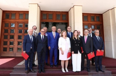 Viti i ri akademik/Meta drekë pune me të gjithë rektorët e dekretuar të universiteteve publike, ja çfarë është diskutuar