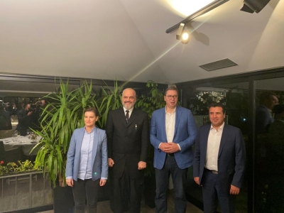 Injorimi i një “kryeministri shëtitës”