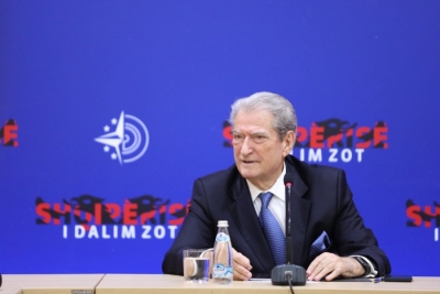 Qëndrimi skandaloz në Davos/ Berisha: Rama bëri avokatinë e Putinit dhe mbrojti Rozetën e tij