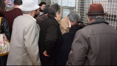 Qeveria ul edhe pensionet? Qytetarja: Merrja 105 mijë, sot mora...