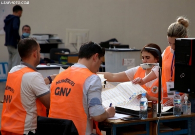 Edhe një kuti në Tiranë/Xhafaj dhe Basha kryesojnë listën