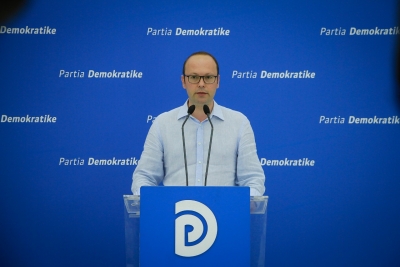 KQZ refuzon transparencën nëpërmjet akteve qesharake të hapjes së disa kutive të votimit, pa hapur kutinë e materialeve zgjedhore