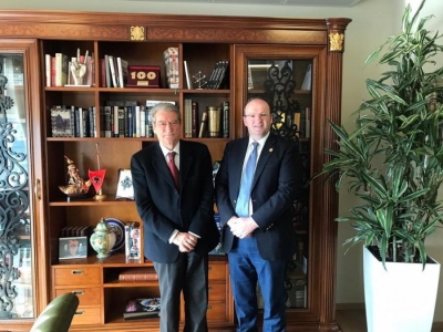 Berisha takon drejtorin ekzekutiv te Rrjetit Global te Biznesit të Diasporës/ 'Mirënjohje për ndihmën që i keni dhënë shqiptarëve