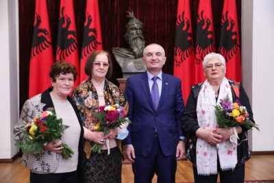 Meta uron 8 Marsin me gratë e para parashutiste: E ardhmja u përket guximtareve