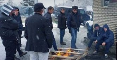 “Një vend anëtar i NATO-s nuk mund të sillet si Koreja e Veriut”, Bardhi publikon videon ku njërit prej emigrantëve të ngecur në kufi i bie të fikët