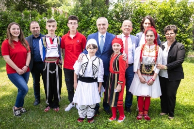 Presidenti Meta, takim me ambientalistë dhe përfaqësues të shoqërisë civile me rastin e Ditës Botërore të Mjedisit