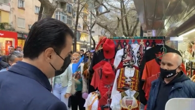 “Largimi i Ramës, detyrë patriotike”, Basha takime me qytetarët e njësisë 10 në Tiranë: Ky kryeministër ka dështuar dhe duhet larguar