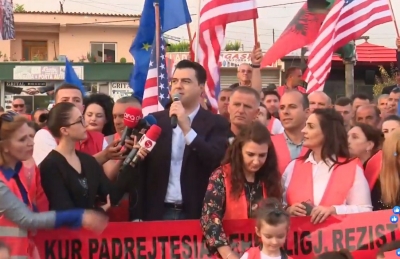 LIVE/ Lulzim Basha i bashkohet protestuesve të &quot;Unazës&quot; : Qëndresa juaj është shtrirë anembanë Shqipërisë