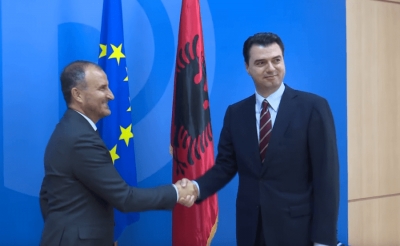 Ambasadori i BE Soreca vlerëson Bashën, Komisionieri për Zgjerim shpërndan mesazhin