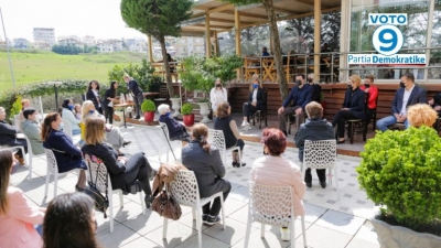 “Kriter për BE”, Basha: 25 prilli, dita për t’u ndarë nga vargonjtë e administratës së korruptuar