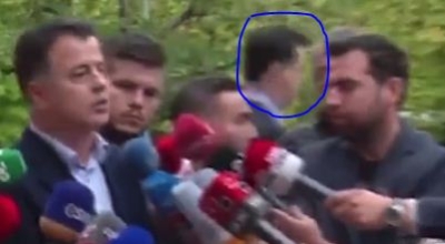 Video qesharake/ Basha ikën me vrap ndërsa flamur Noka e godet para mediave