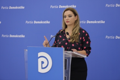 “Qeveria dështoi me pandeminë”, Vokshi: Shqipëria e fundit në Europë për testimet, Rama sulmon opozitën sepse…