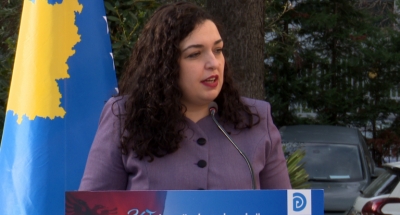 “Masakrat e Serbisë përtej çdo imagjinate të një njeriu normal”/ Vjosa Osmani: Shqipëria të jetë shteti i dytë pas Kosovës që duhet të dënojë gjenocidin