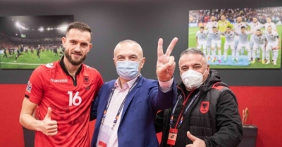 Meta me Cikalleshin: Është i paparë. Premton një dhe bën dy