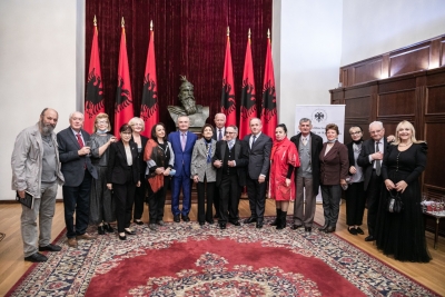 Meta vlerëson poeten Zhuliana Jorganxhi me Titullin e lartë “Mjeshtër i Madh