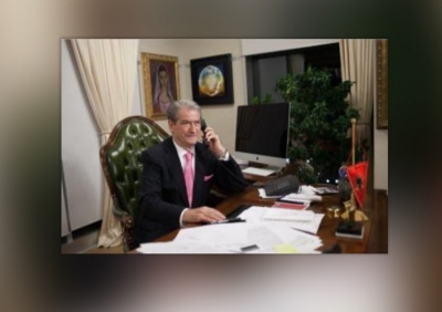 Dy muaj pa ngrohje në shkolla në Peqin/ Berisha: Narkokryetari monist abuzon me paratë