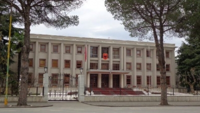 Rama i përmendi kompetencat, reagon Presidenca: Bën mirë të lexosh Kushtetutën. Presim me padurim përgjigjet mbi Covid-19