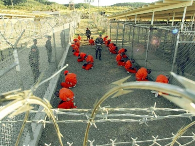 Pentangoni do të mbajë hapur burgun e Guantanamos
