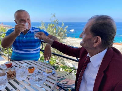 Presidenti me legjendën e polifonisë shqiptare, Lefter Çipën