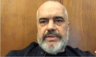 Rama refuzon të shpallë gjendjen e jashtëzakonshme, Majko i 'fut' një kunj