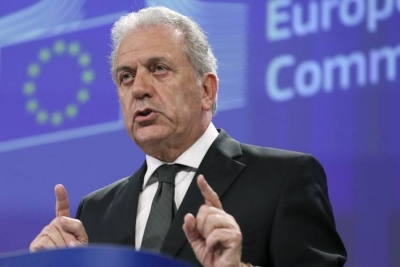 Goditje tjetër nga BE për Shqipërinë, Avramopoulos: Nëse vazhdon emigrimi, të pezullohen vizat