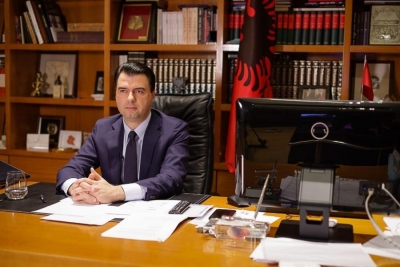 Basha flet si kryeministër: Të krijohen plane afatgjatë, të ndihmohen familjet e varfra