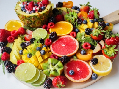Ja se cilat fruta rekomandohet ti konsumoni me stomakun bosh.