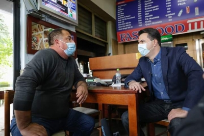 Basha me biznesin në Laprakë: Mungesa e konsumit po i çon drejt falimentimit. Qeveria nuk ndihmon qytetarët