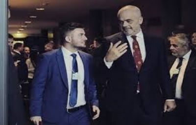 Noku i Ramës me tre mastera, por mendje të larë dhe tharë