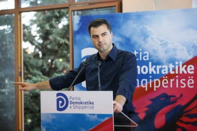 Basha me demokratët në Korçë: 25 prilli ishte masakra më e madhe zgjedhore që ndali përkohësisht