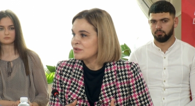 “Nga bebja në bebe”, Kryemadhi shpjegon mekanizmin financiar që çdo foshnjë që lind të ketë të ardhme të sigurt