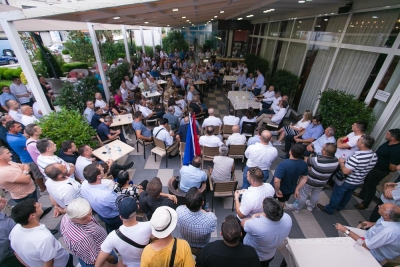 Basha: Koha për të çliruar ekonominë nga pesë oligarkët me të cilët Rama e ka kapur vendin