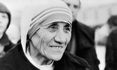 "Shenjterimi i Nene Terezes"Pollo:E identifikoi veten si shqiptare deri ne fund...Sikur ti ngjanim me shume vepres se saj do ishim me krenare si komb i Nene Terezes.