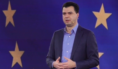 Situata në vend/ Nga vrasja e të riut, tek deklaratat e Ramës dhe protestat, Basha zbardh bisedat me ambasadorët