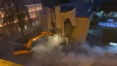 ‘Të gjithë bashkë aty ku ishte Teatri’/ Aleanca për Mbrojtjen e Teatrit firmos peticionin në Burrel